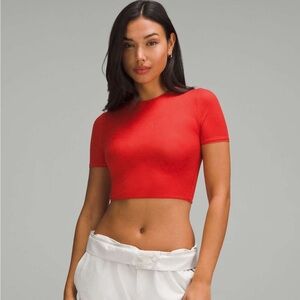 Lulu wundermost nulu cropped shirt